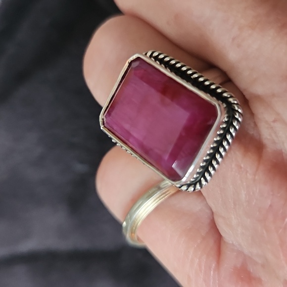 Ruby Ring - Picture 6 of 7